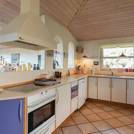 Dom wakacyjny Beautiful In With Kitchen Ulfborg
